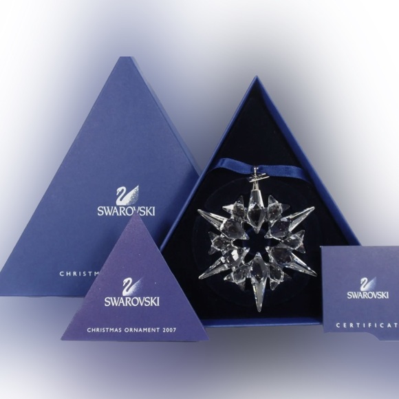 Swarovski 2007 Annual Edition Crystal Snowflake Ornament - Picture 2 of 6